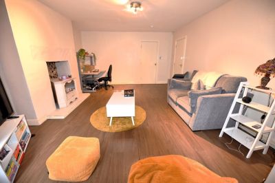 1 bedroom Flat in Flat A, Leeds - Photo 4