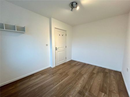 Croasdale Square, 18, Blackburn, BB1 1SY, Lancashire - Photo 2