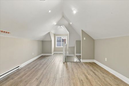 For Lease - 17 Eby Street Unit# Upper, Kitchener, Ontario - Photo 3