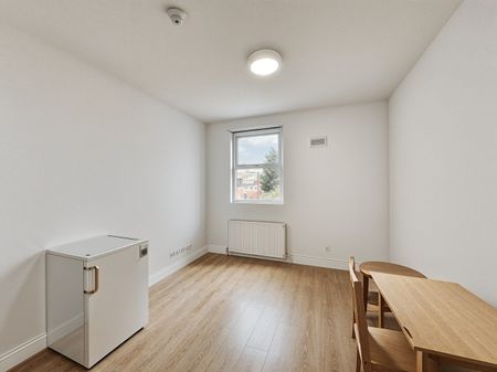 Studio Flat, Creswick Road, W3 - Photo 4