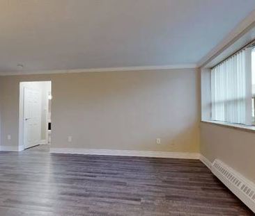 1 BEDROOM APARTMENT FOR RENT - DOWNTOWN BURLINGTON - Photo 1