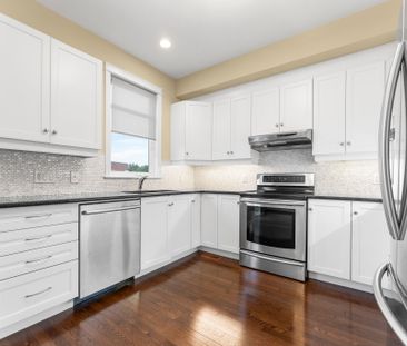 For Lease - 212 Accolade Private, South of Baseline to Knoxdale, On... - Photo 5