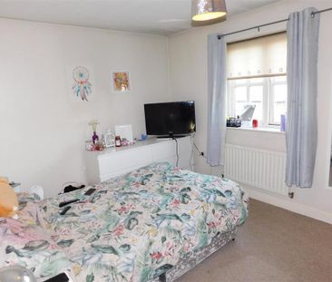 2 bedroom detached house to rent - Photo 5