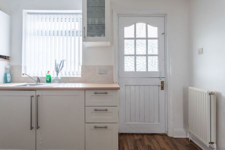 Oldroyd Crescent - Photo 5