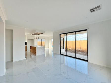 Brand New Luxury Build - Photo 5