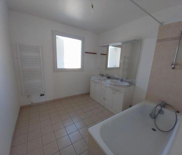 Location Maison 4 pièces 86m² ST JEAN DE BRAYE 45800 - Photo 5
