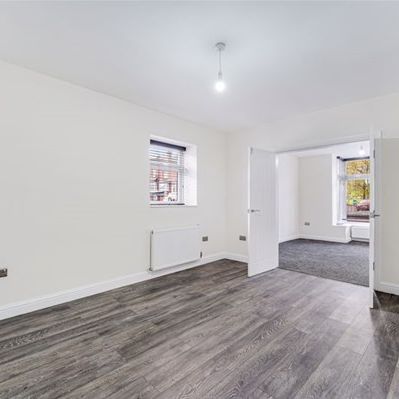 Higher Swan Lane, Bolton - Photo 1