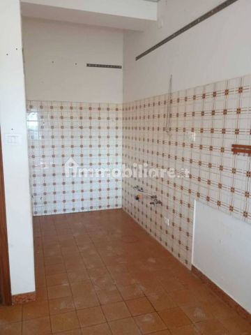 Appartamento buono stato, primo piano, Centro, Belpasso - Photo 3