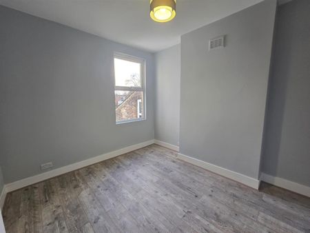 3 Bed Detached House, Colmer Road, SW16 - Photo 4