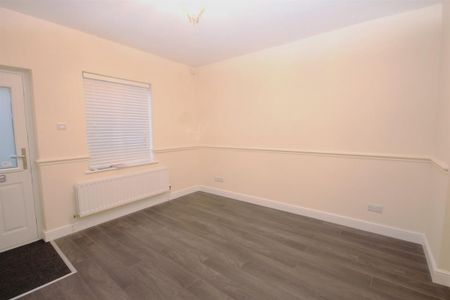 1 bedroom semi-detached house to rent - Photo 3