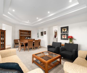 Spacious Family Living in Prime Arundel Location - Photo 2