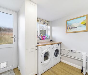 3 bedroom link detached house to rent - Photo 4