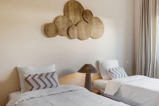 Apartment in Estepona, Costa del Sol - Photo 1