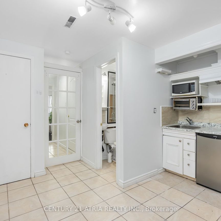 For Lease - 451 Military Trail Unit# 102-G, Toronto, Ontario - Photo 1