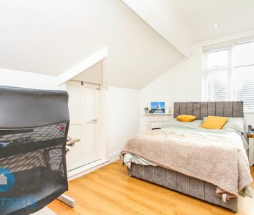 7 bed Detached House for Rent - Photo 2