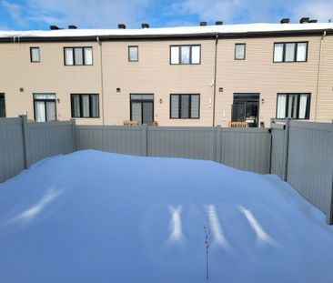 For Lease - 235 CALVINGTON Avenue, Kanata, Ontario - Photo 4