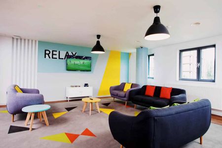 Large Highest Double Ensuite - Photo 4