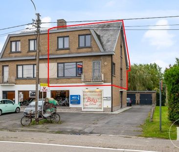 Ruim gerenoveerd duplex appartement met tuin, garage en 3 slaapkame... - Foto 1