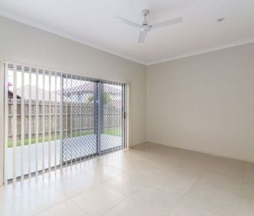 Spacious Family Home - Photo 2