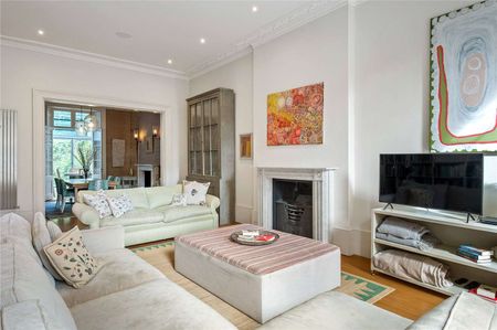 SHORT LET. Exceptional Grade II Listed Home on Duncan Terrace. - Photo 2