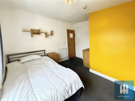 1 bedroom in a house share to rent - Photo 3