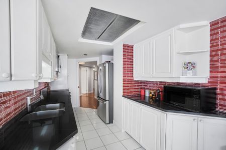 Condo for rent, Montréal (Saint-Laurent) - Photo 5