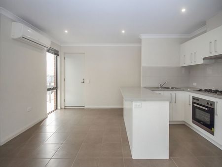 2x2 APARTMENT LIVING (WATER USAGE & GAS INCLUDED) - Photo 4