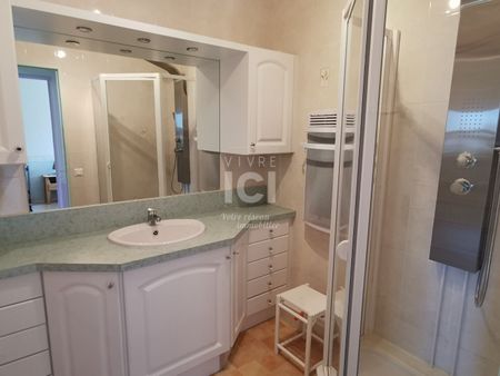 Location Appartement 3 pièces 71m² - Photo 5
