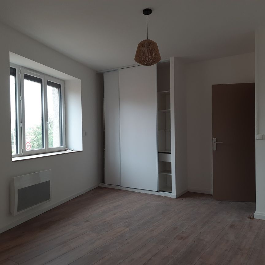 Location Appartement 5 pièces 114m² CHAUFFAILLES 71170 - Photo 1