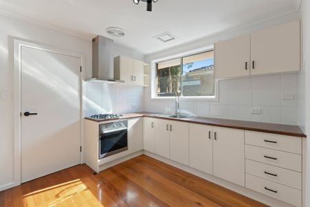 2/665-667 Waverley Road, Glen Waverley - Photo 4