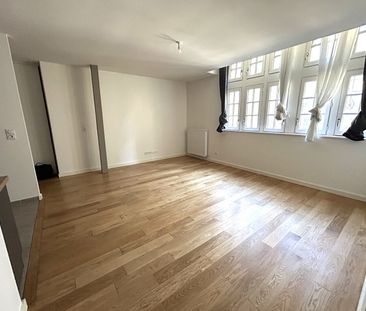 Location Appartement 1 pièce 36m² - Photo 2