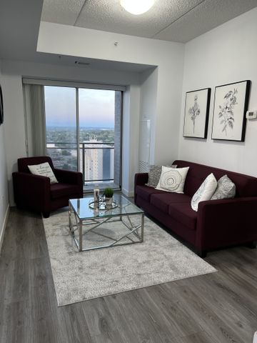 For Lease - 318 Spruce Street, Waterloo, Ontario - Photo 3