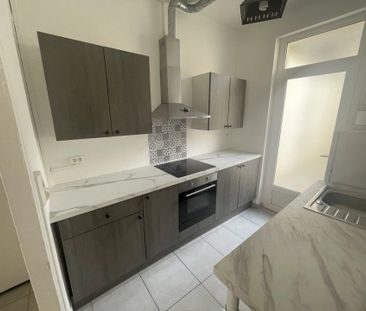 Location Appartement 3 pièces 49 m2 à Saint-Quentin - Photo 2