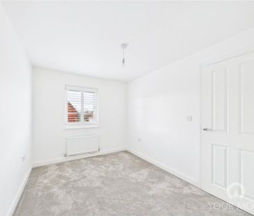 4 bedroom detached house to rent - Photo 4