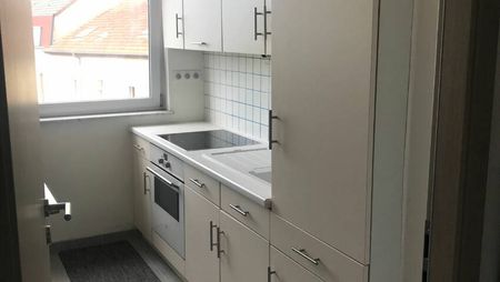 FORBACH 2 PIECES DANS UNE RESIDENCE AVEC ASCENSEUR - Photo 3