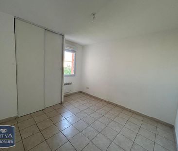 Location Appartement 2 pièces 45m² ST GILLES 30800 - Photo 3