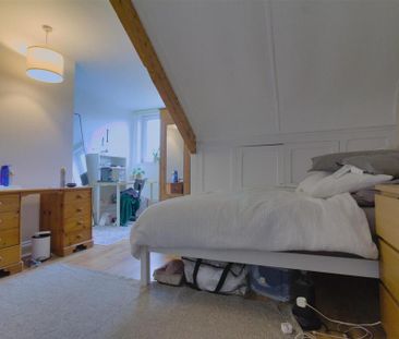 4 bedroom apartment to rent - Photo 6