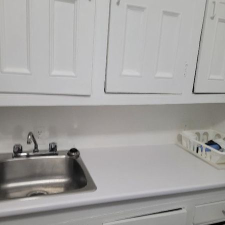 3 1/2 ­à louer, 1050 $ /mois, de La Roche/Beaubien - Libre dès maintenant - Photo 4