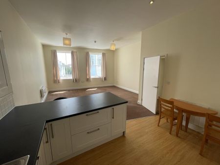 2 bedroom apartment to rent - Photo 2