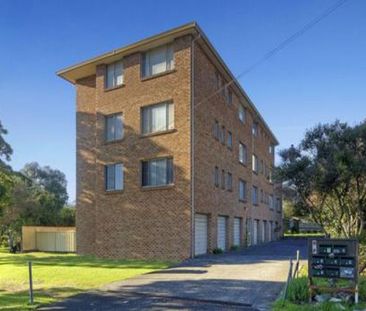 Freshly Renovated 2-Bedroom Apartment in Prime Location - Photo 4