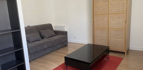 Location Appartement 1 pièce 25m² - Photo 2