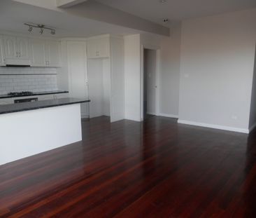 Modern Comfort in a Prime Glenroy Location! - Photo 6