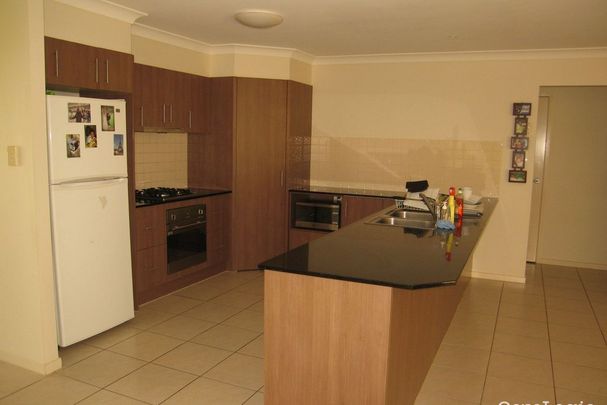 Large Family Home in Coomera Waters - Photo 1