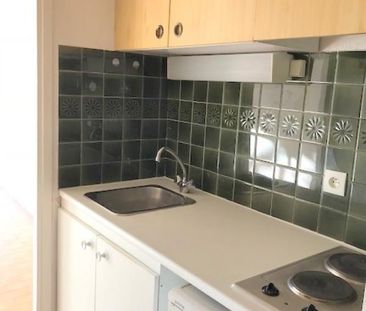 Studio 23.1 m², kitchenette équipée, avec balcon. - Photo 2