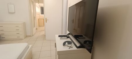 Studio/Γκαρσονιέρα για ενοικίαση Χίλτον (Ιλίσια) - Photo 3
