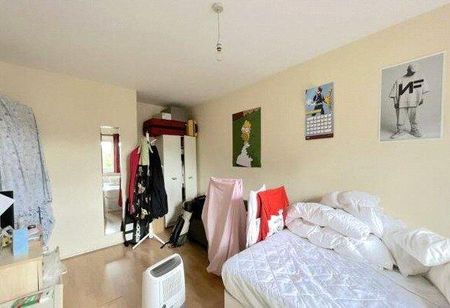 4 bedroom maisonette to rent - Photo 3