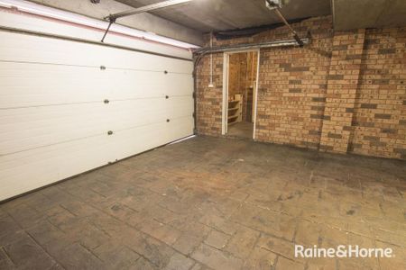 4 Bedroom In Kingsford! - Photo 4