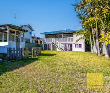 12 Deakin Avenue, Southport QLD 4215 - House For Rent | Domain - Photo 4