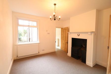 3 bedroom terraced house to rent - Photo 2