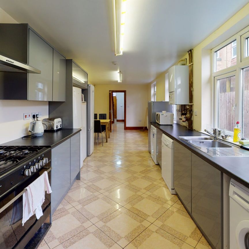 86 Willows Crescent Balsall Heath - Photo 1